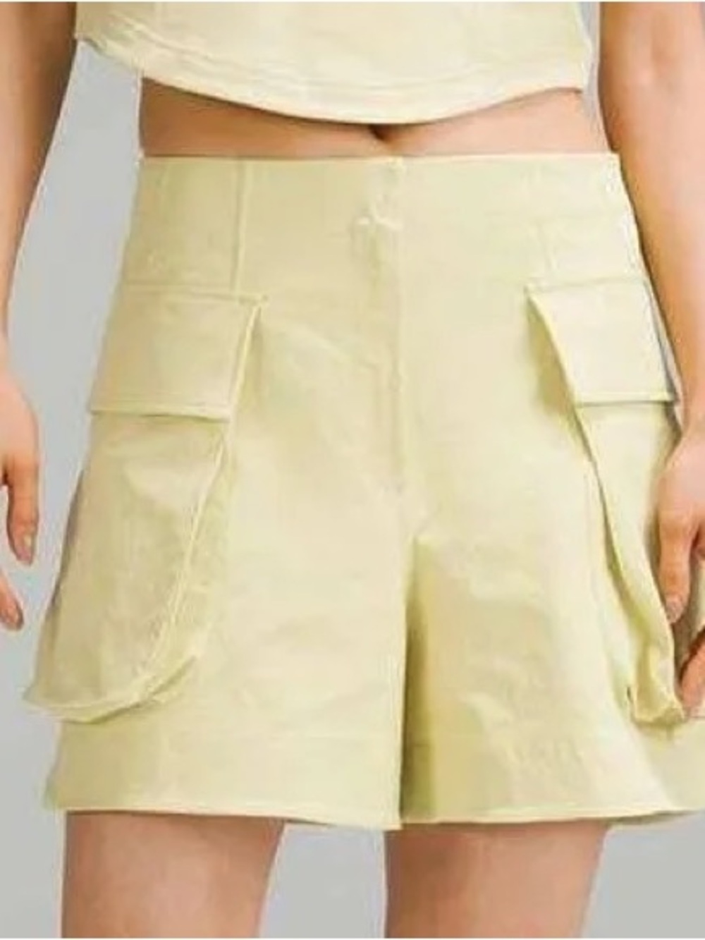 Lululemon Relaxed-Fit Super-High-Rise Cargo Short 4"